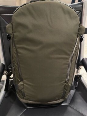 LULULEMON MORE MILES 40L backpack. - Rare! 50% off!